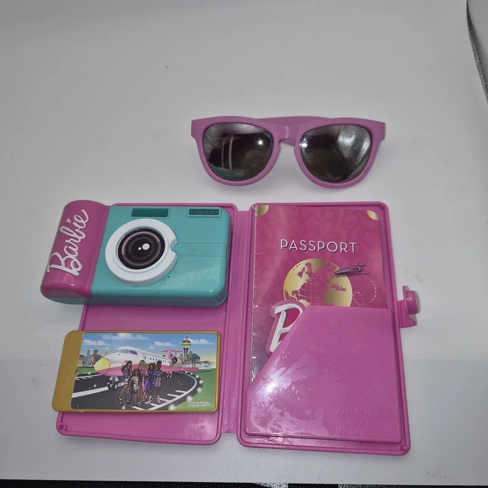 Barbie Rolling Suitcase Travel Playset Carry On Luggage Removable Insert...